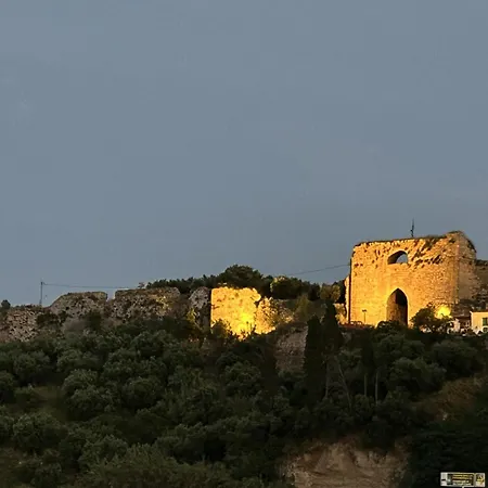 Home-between Castle & Sea